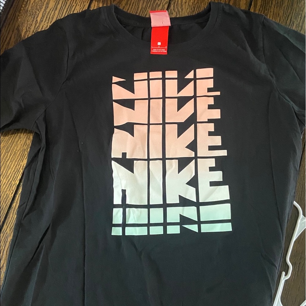 Nike tshirt